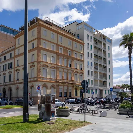 Daire Charming Front Viareggio