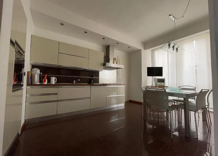 Charming Front Апартаменти