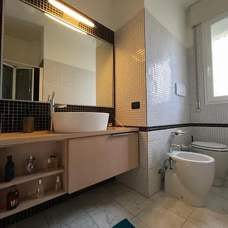 Charming Front Apartman Viareggio